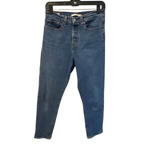 ⭐️ Women’s Levi’s Wedgie Buttonfly Ankle Jeans. Size 28